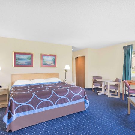 Super 8 By Wyndham Canandaigua Extérieur photo
