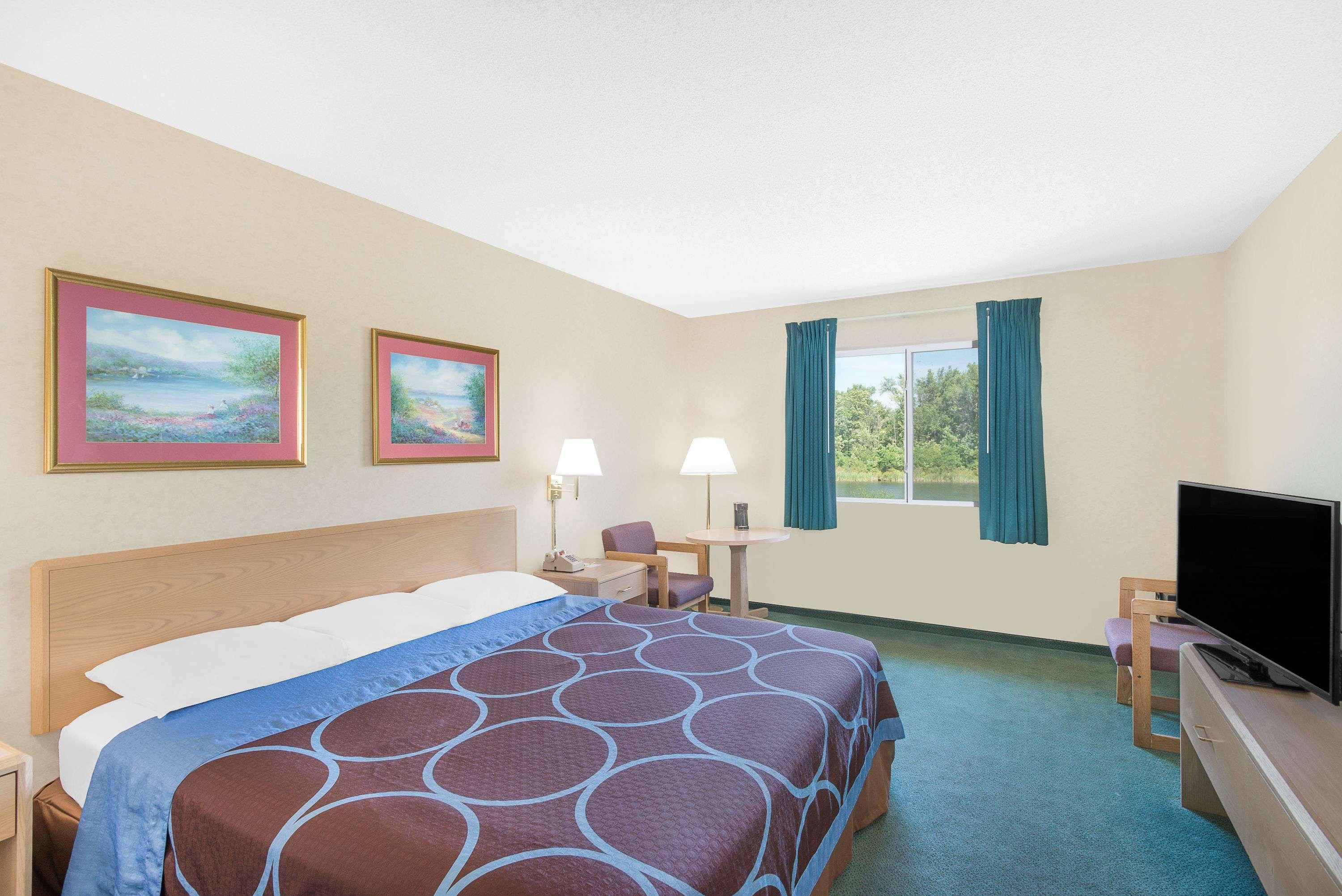 Super 8 By Wyndham Canandaigua Extérieur photo